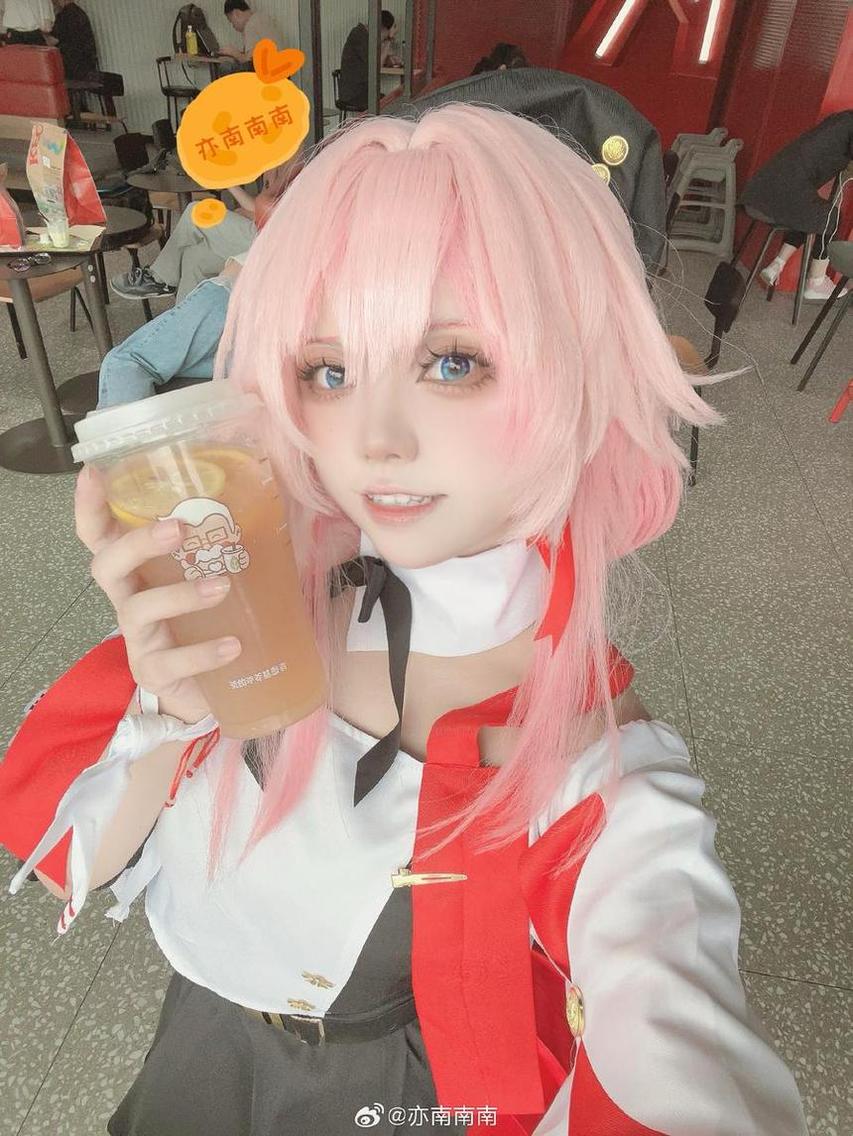 一北亦北图包：风格原创，会跳舞的cosplay女神照片